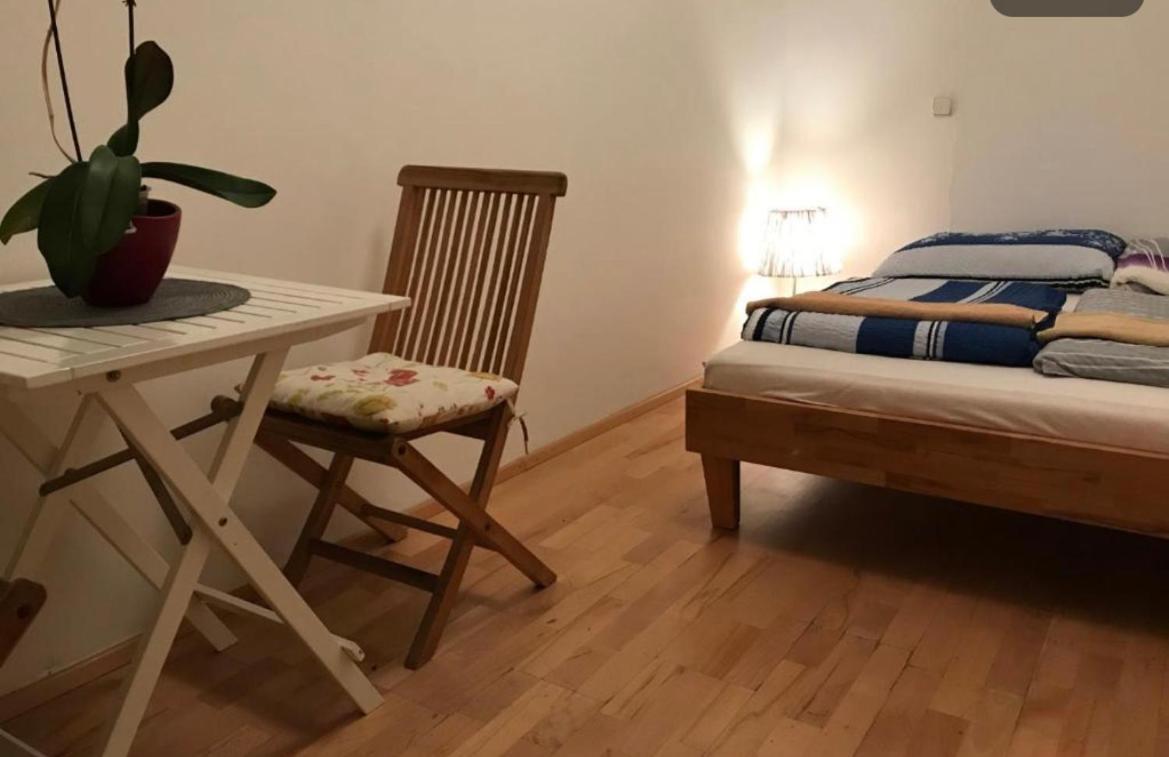 City Apartment And Rooms Wina Bagian luar foto