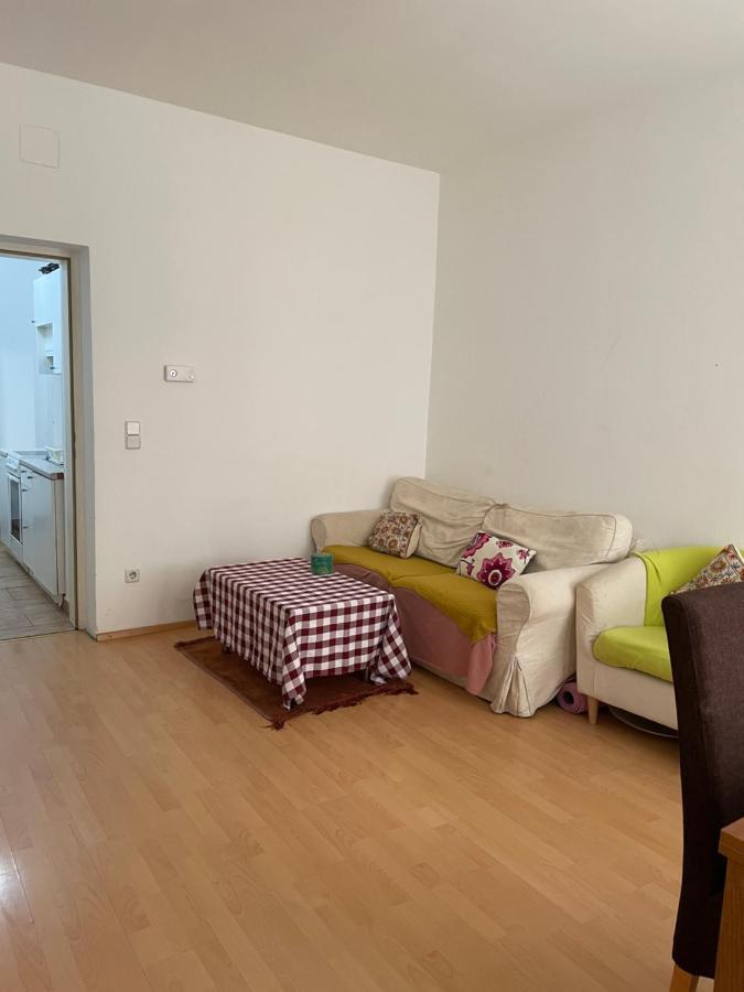 City Apartment And Rooms Wina Bagian luar foto