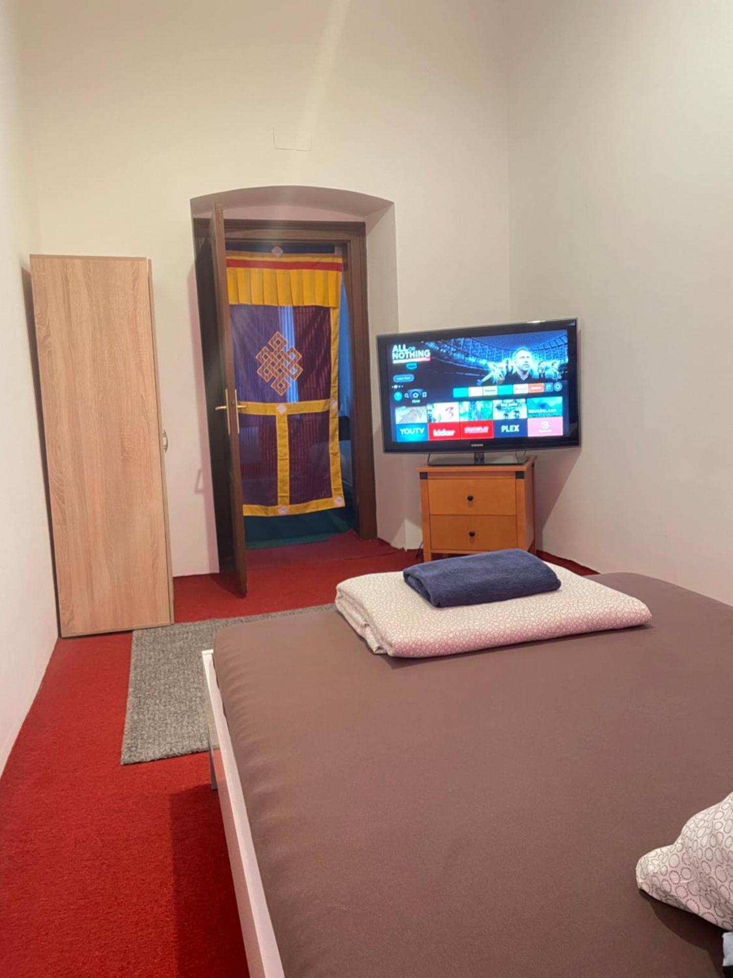 City Apartment And Rooms Wina Bagian luar foto
