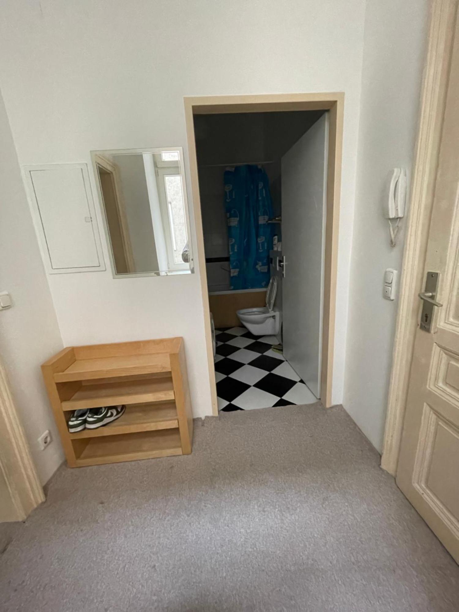 City Apartment And Rooms Wina Bagian luar foto
