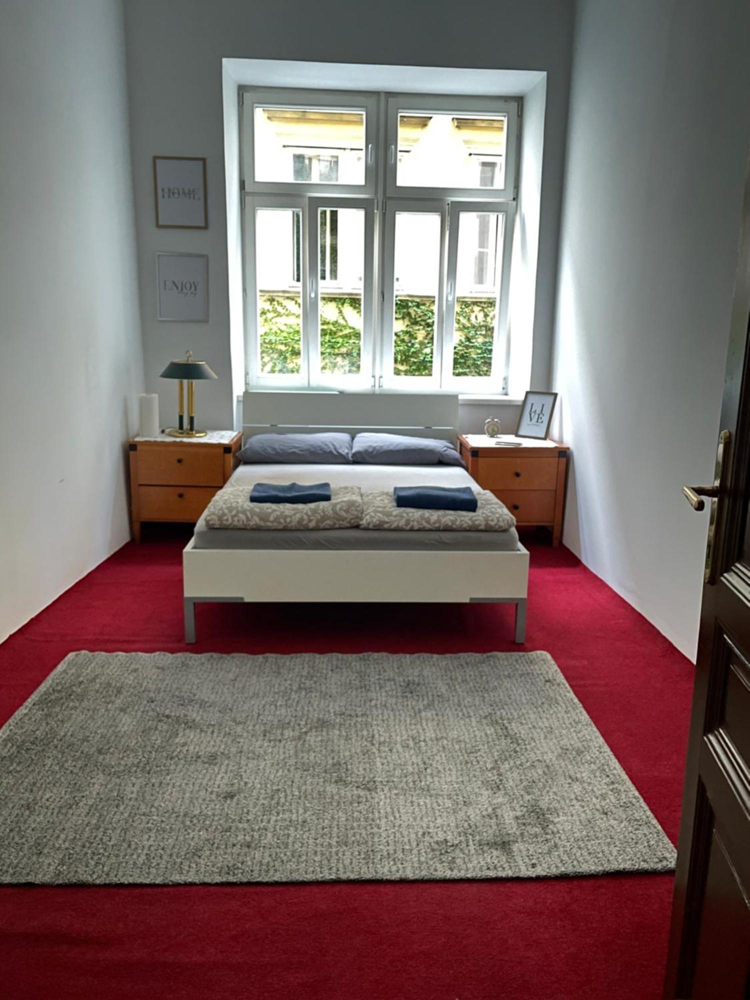City Apartment And Rooms Wina Bagian luar foto